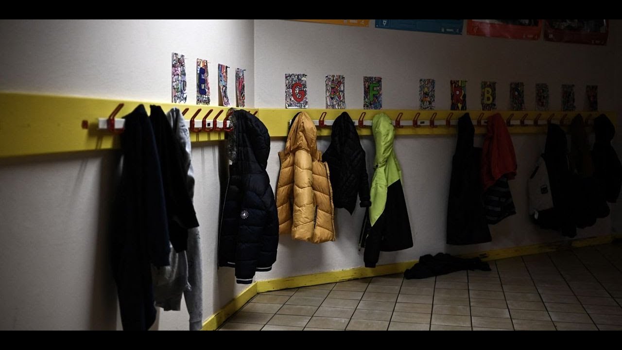 Écoles : 38,5% de grévistes selon le ministère, 75% selon le premier syndicat