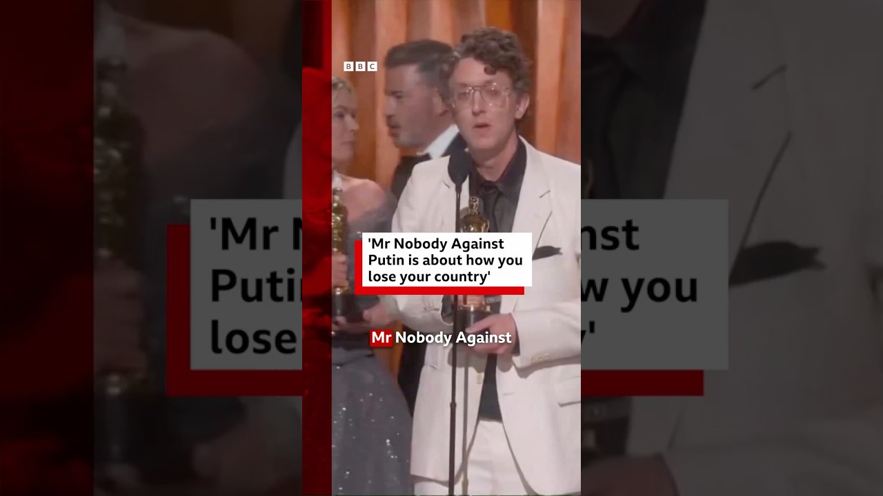 Mr Nobody Against Putin wins best documentary feature Oscar. #Oscars #BBCNews